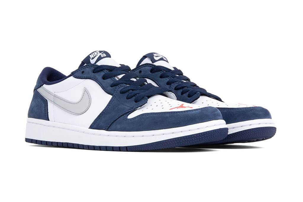 SB Air 1 Low - Midnight Navy/Metallic Silver