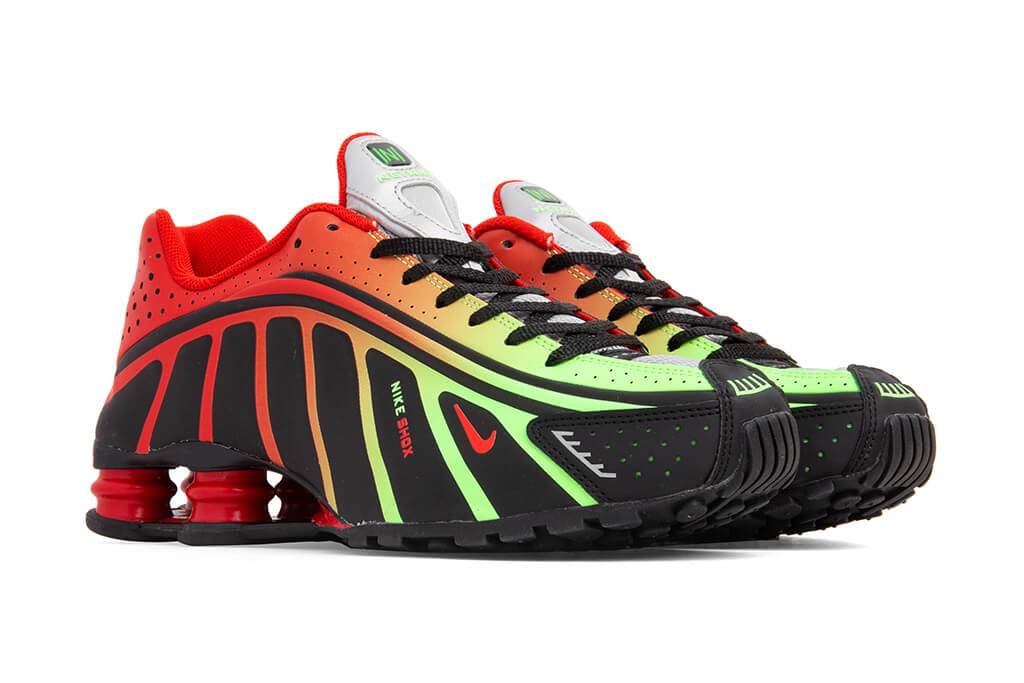 Shox R4/ Neymar Jr - Black/Challenge Red/Metallic Silver