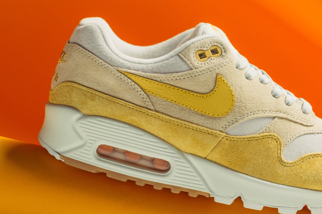 Women's Air Max 90/1 - Guava Ice/Wheat Gold