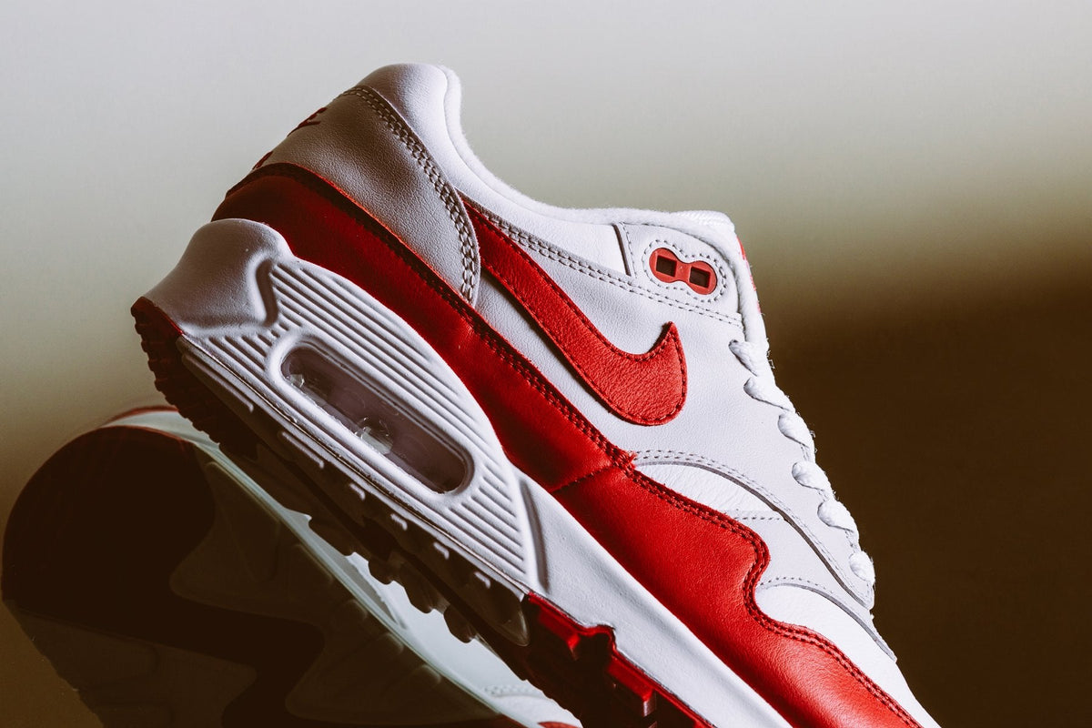 Women's Air Max 90/1 - White/University Red/Neutral Grey/Black