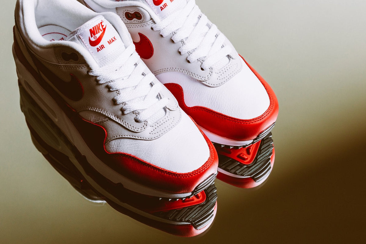 Women's Air Max 90/1 - White/University Red/Neutral Grey/Black