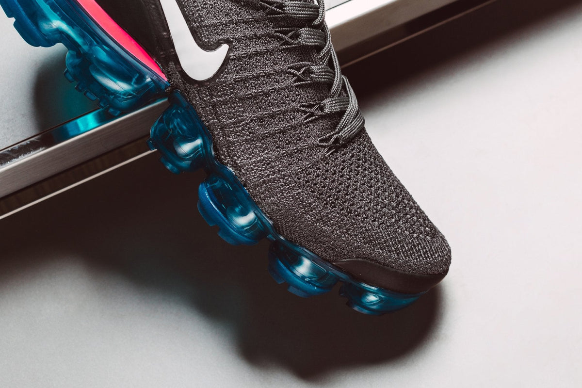 Women's Air VaporMax Flyknit 2 - Thunder Grey/Geode Teal/Black