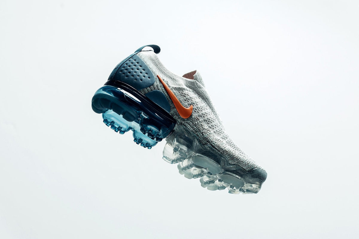 Women's Air VaporMax Flyknit MOC 2 - Light Silver/Campfire Orange