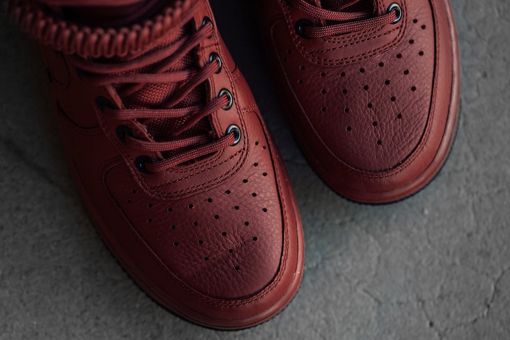 Women's SF Air Force 1 - Cedar/Black
