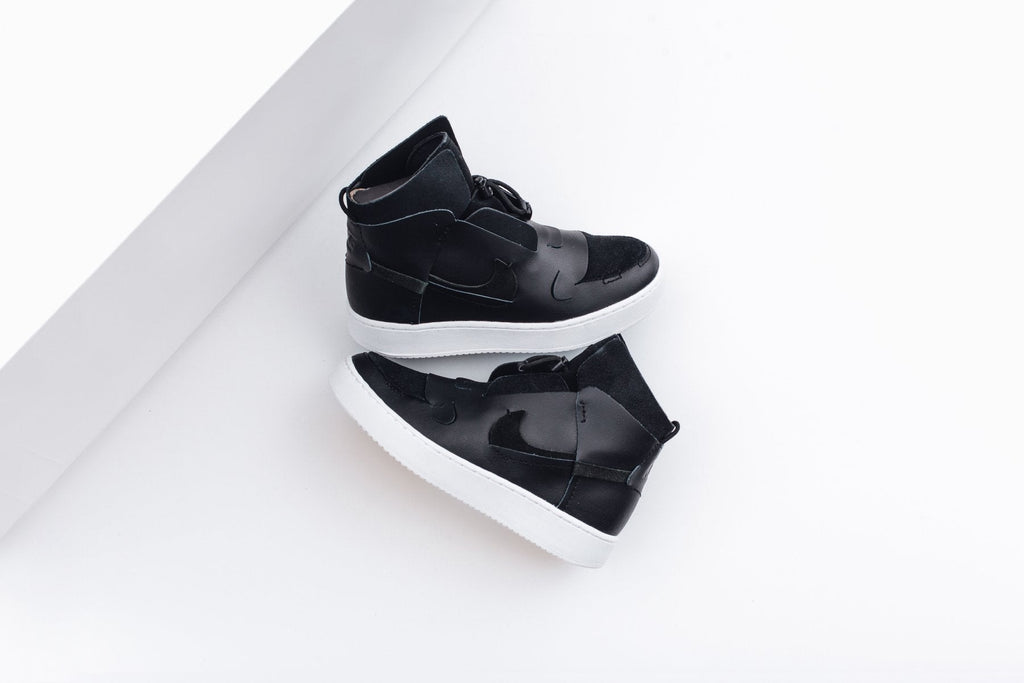 Women's Vandalised LX - Black/Anthracite/Mystic Green