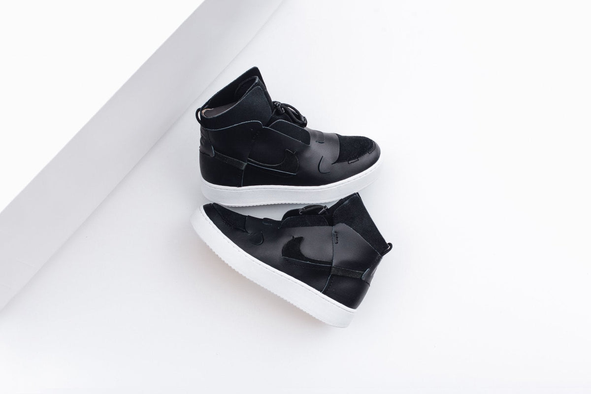Women's Vandalised LX - Black/Anthracite/Mystic Green