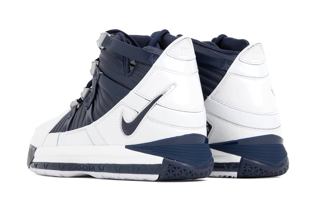 Zoom Lebron III QS - White/Midnight Navy/Metallic Silver