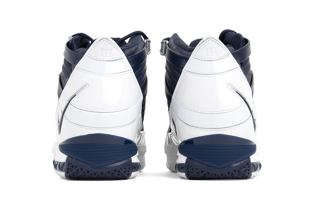 Zoom Lebron III QS - White/Midnight Navy/Metallic Silver