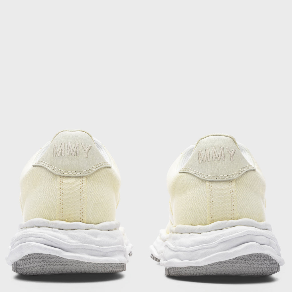 Wayne Low Top Sneakers - White
