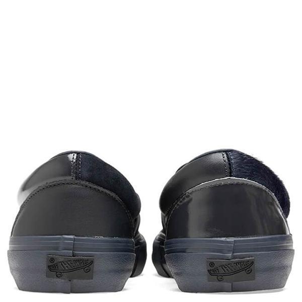 Classic Slip-V - Navy/Multi