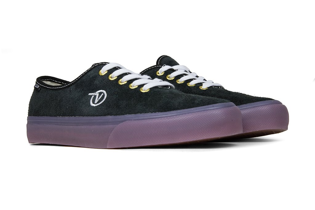 Authentic One Piece LX - Black/Translucent Gum