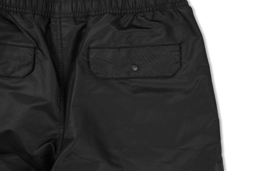 Studios Short- Black.