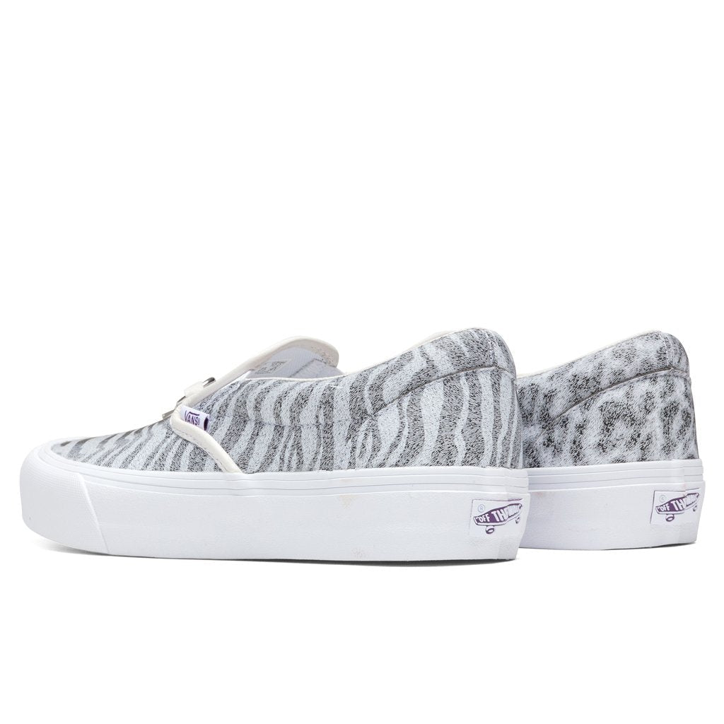 Classic Slip-V - White