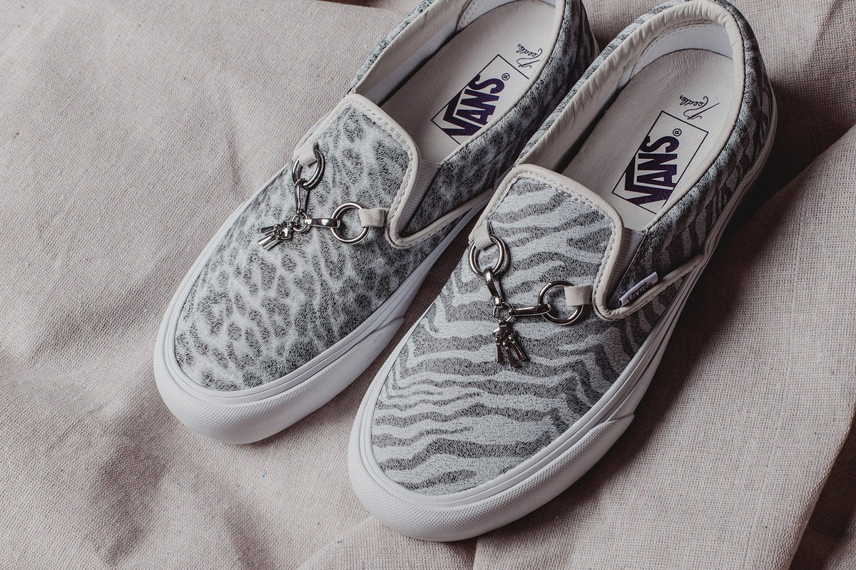 Classic Slip-V - White